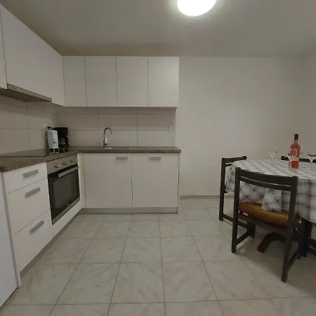 Jadranka Apartment Dramalj