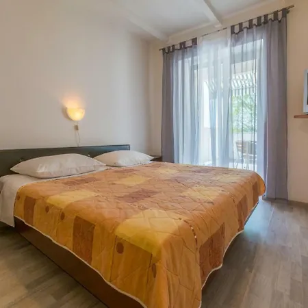 Jadranka Apartment *
